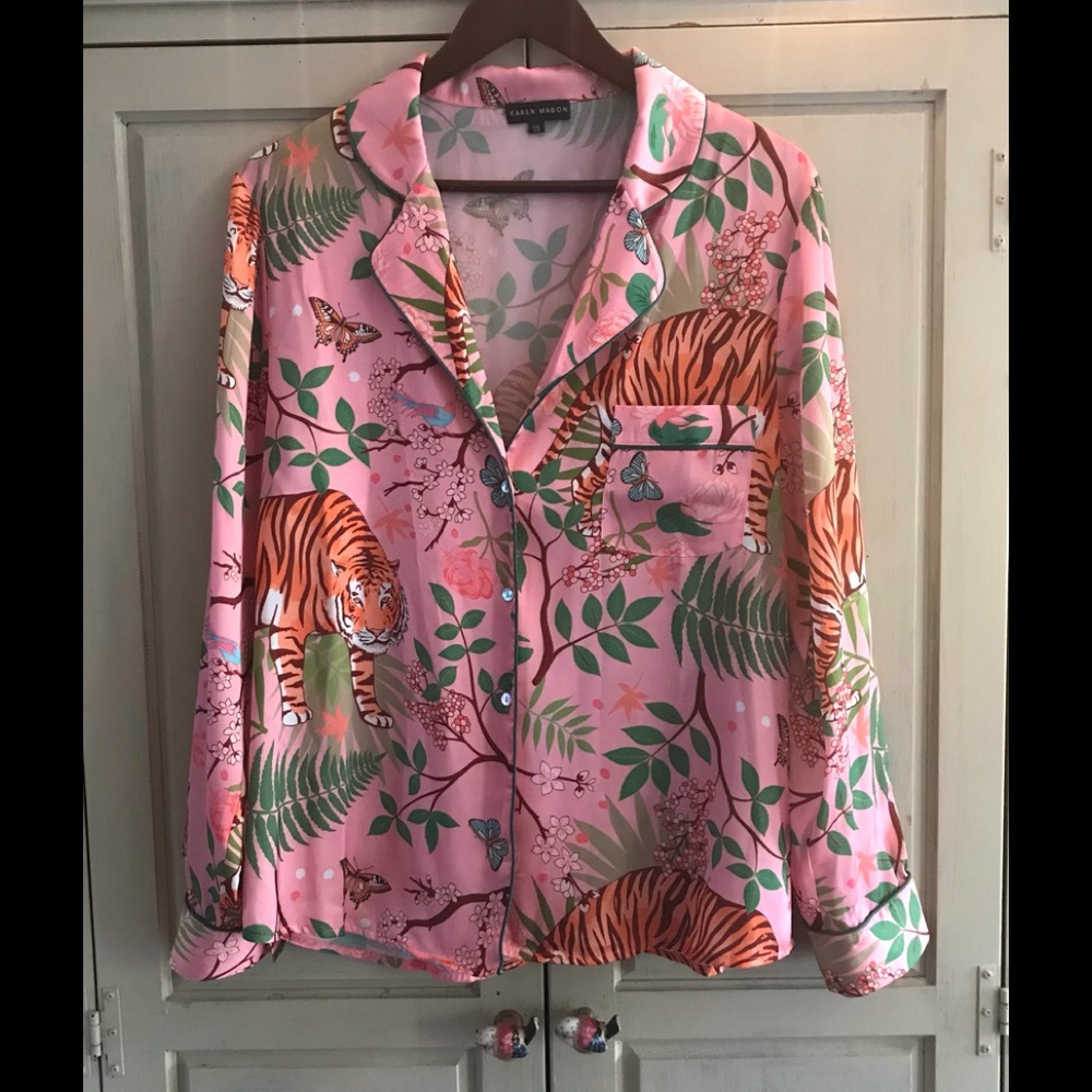 Karen Mabon pajama top